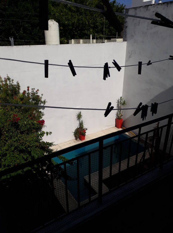 Julian Aguirre 1400. Casa 5 ambientes.