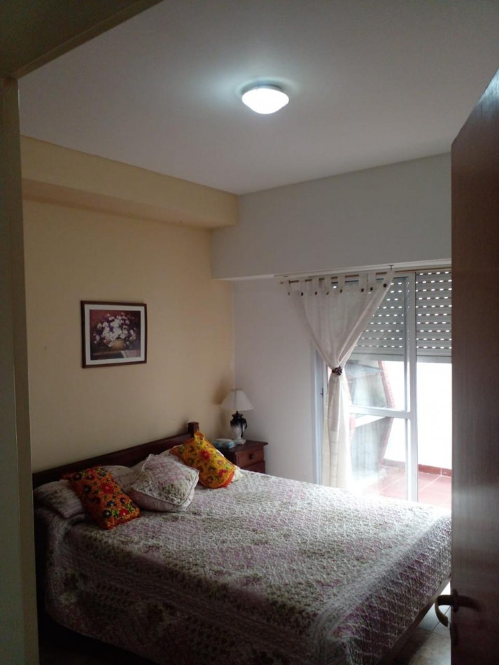 Zequeira 6900. PH 2 ambientes planta baja con patio.
