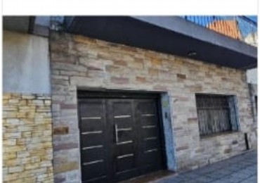 Timoteo Gordillo 1500. Casa 4 ambientes.
