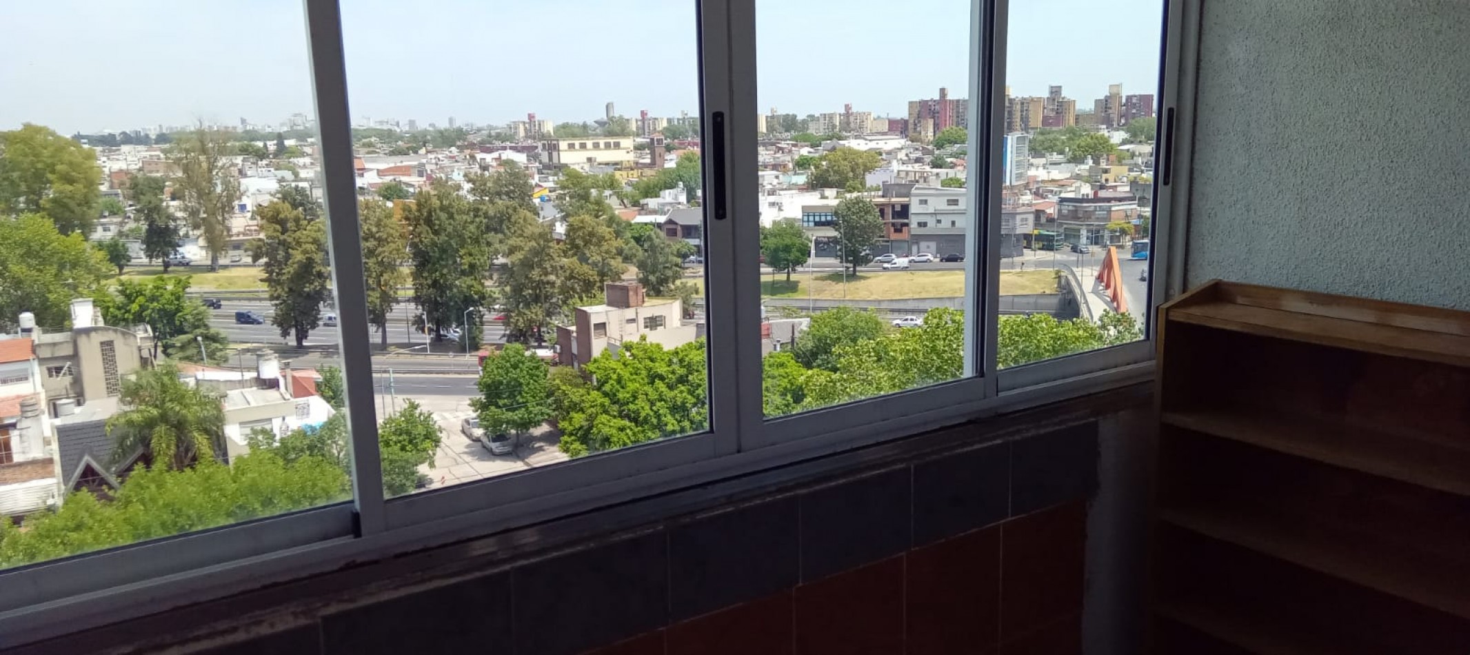 Curuzu Cuatia 2400. Departamento 3 ambientes.