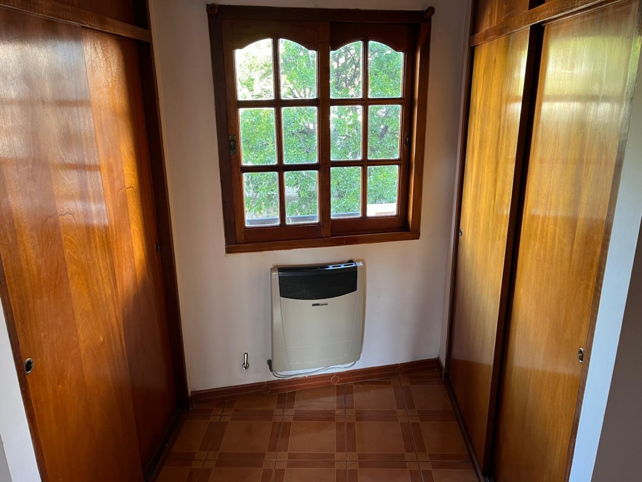 Oliden 85. Casa 6 ambientes o casa multifamiliar.