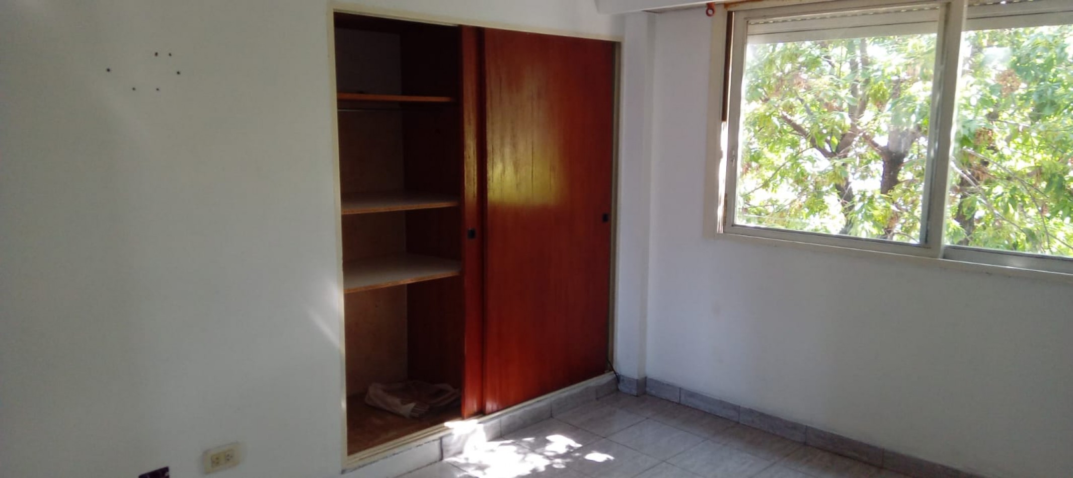Martiniano Leguizamon 700. Duplex 3 ambientes al frente.