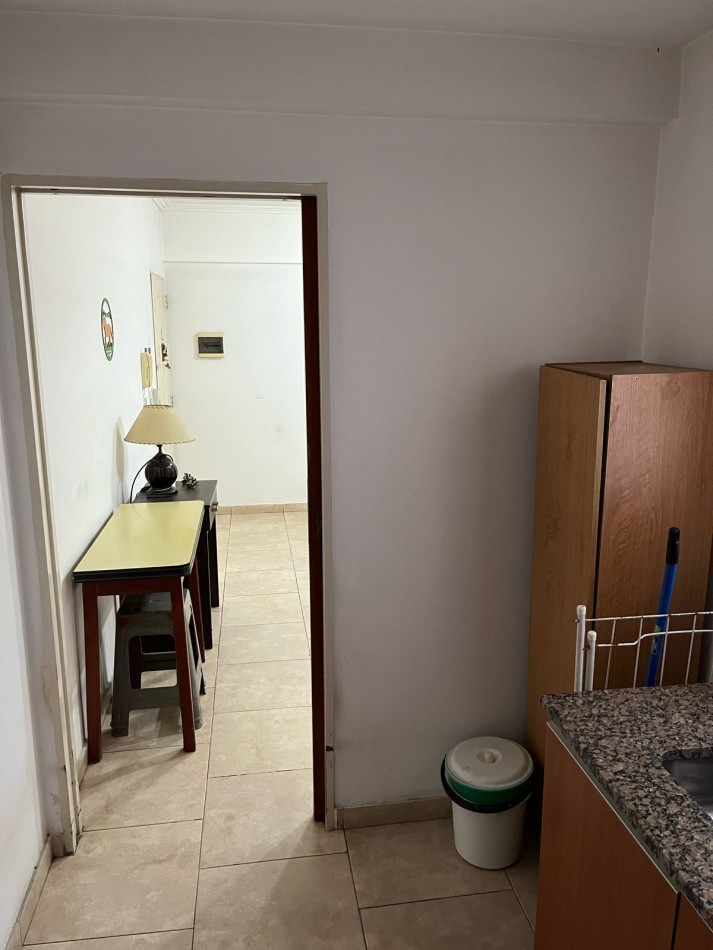 Zequeira 6900. PH 2 ambientes planta baja con patio.