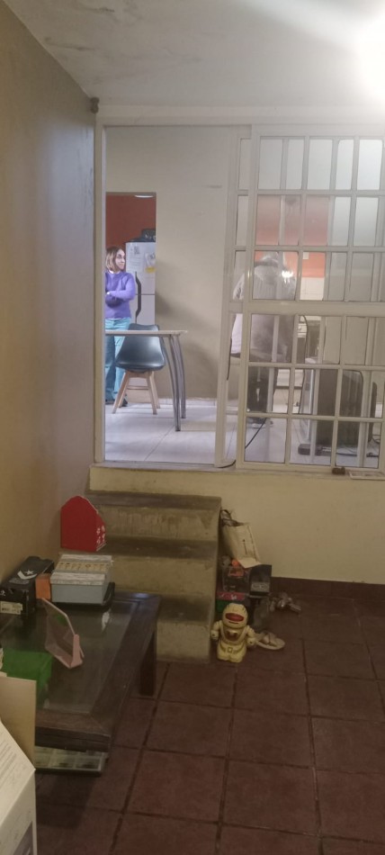 Basualdo 2500. PH 4 ambientes al frente.