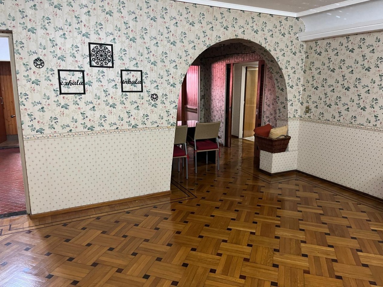 Acassuso 7000. Casa 3 ambientes