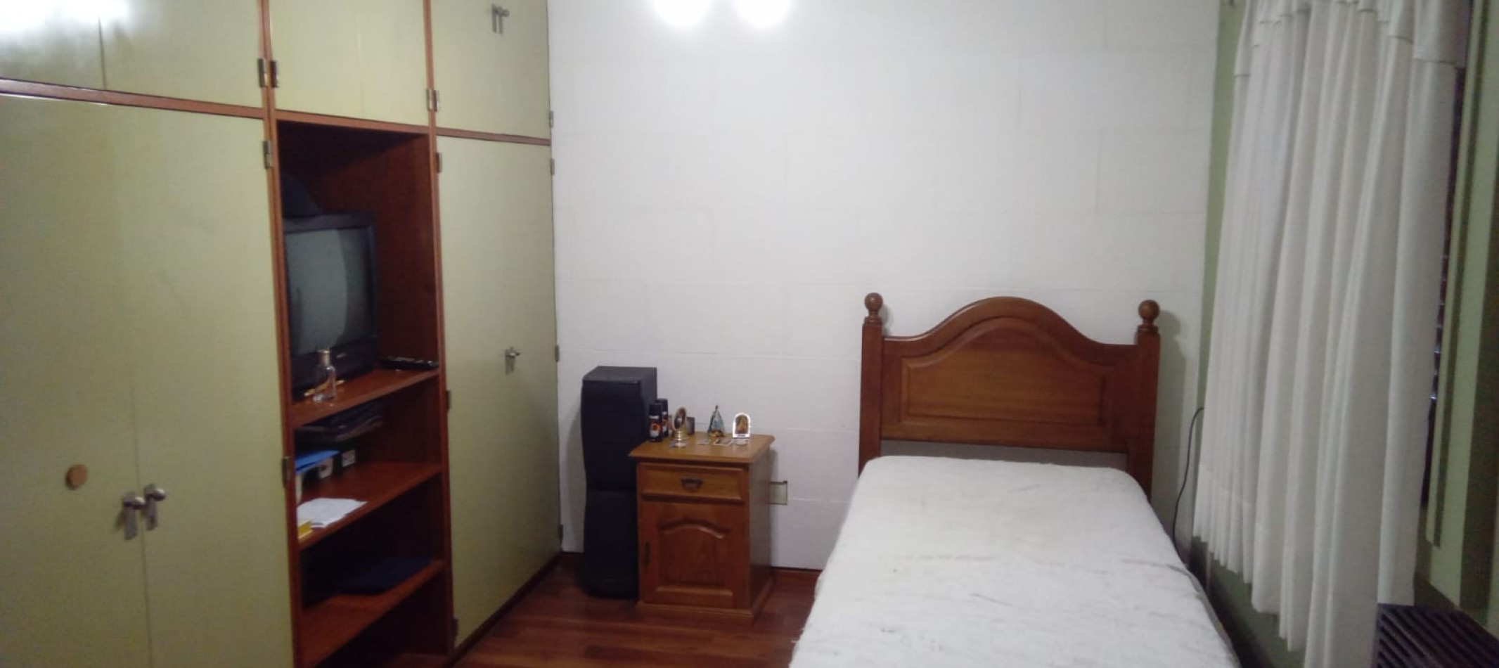 Cafayate 1100. Chalet 4 ambientes.