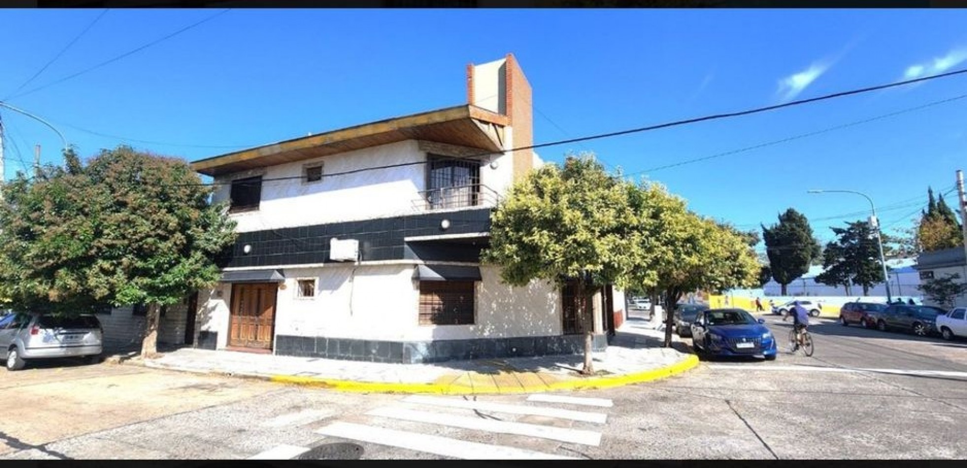 Ercilla 7000. Casa 4 ambientes.