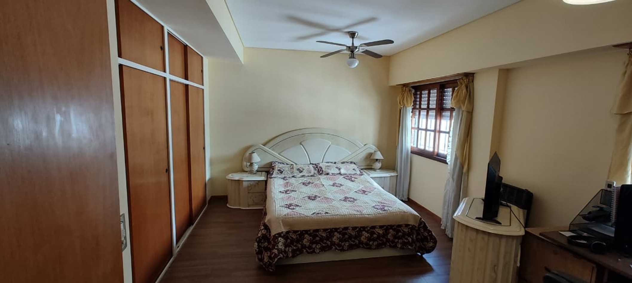 Zequeira 7100. Triplex 3 ambientes.