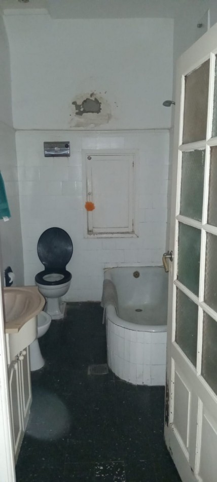 Guardia Nacional 1200. 4 unidades de 3 ambientes en block.