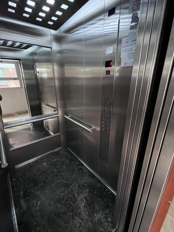 Juan Bautista Alberdi 5800. Departamento 2 ambientes con cochera.