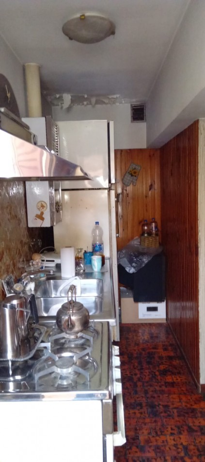 Cañada de Gomez 1000. Casa 3 ambientes.