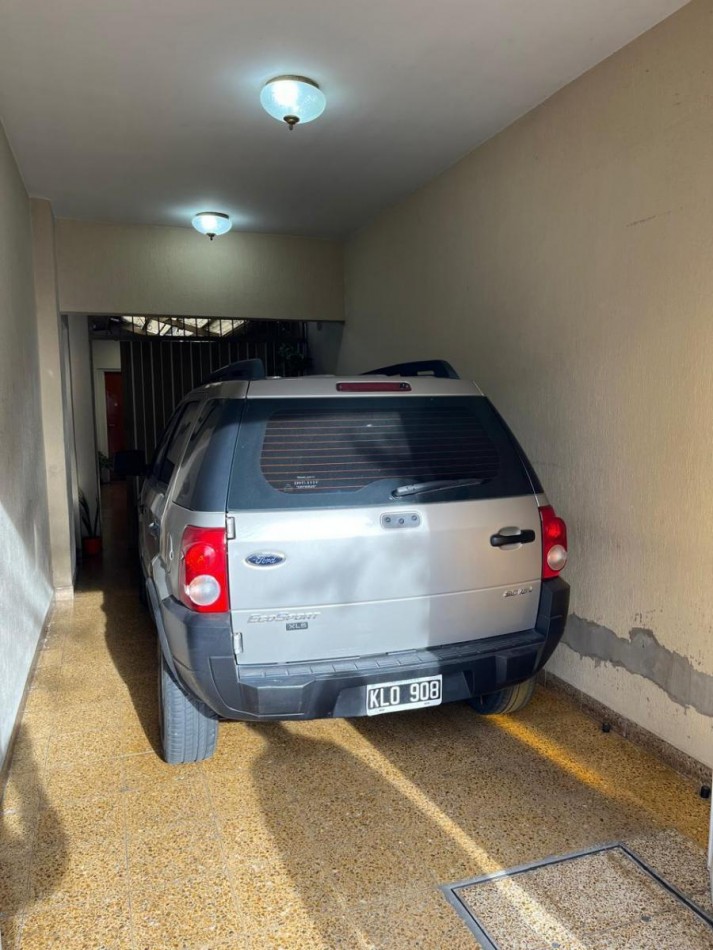 Cañada de Gomez 1400. Casa 3 ambientes.