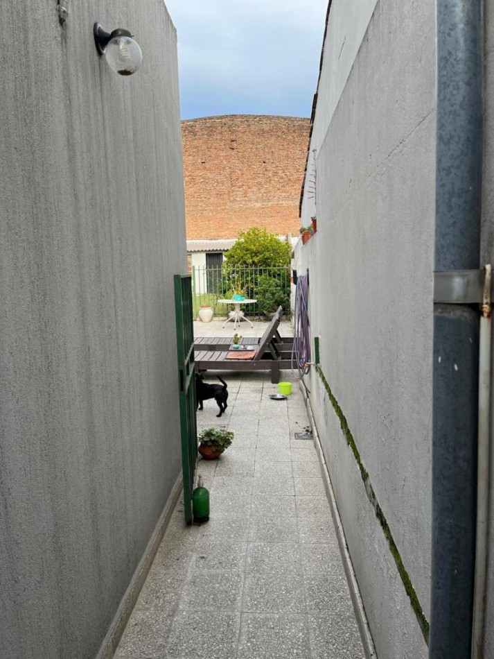 Cañada de Gomez 1400. Casa 3 ambientes.