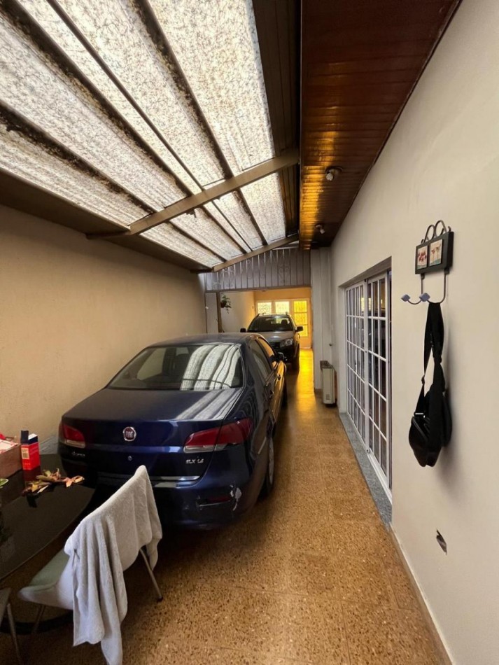 Cañada de Gomez 1400. Casa 3 ambientes.