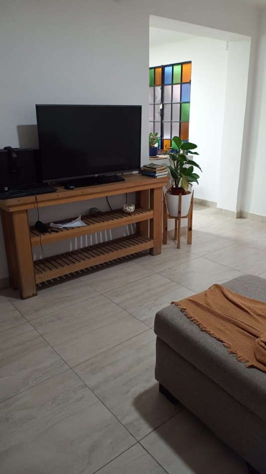 Escalada 900. PH 3 ambientes planta baja.