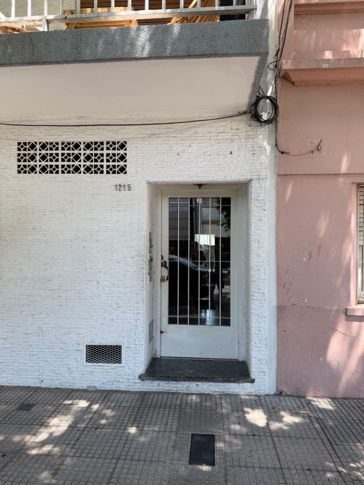 Guamini 1200. Departamento 3 ambientes.