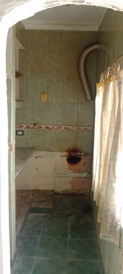 Montiel 2000. Departamento 3 ambientes al frente.