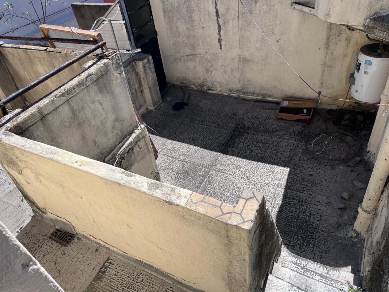 Guardia Nacional 1000. PH 4 ambientes.