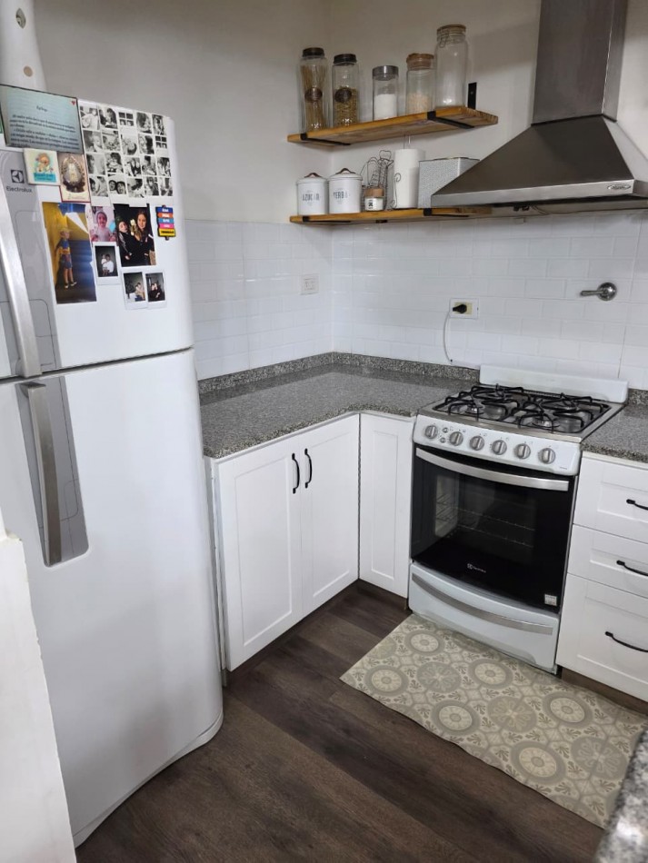 Ulrico Schmidl 6800. PH 3 ambientes en duplex.