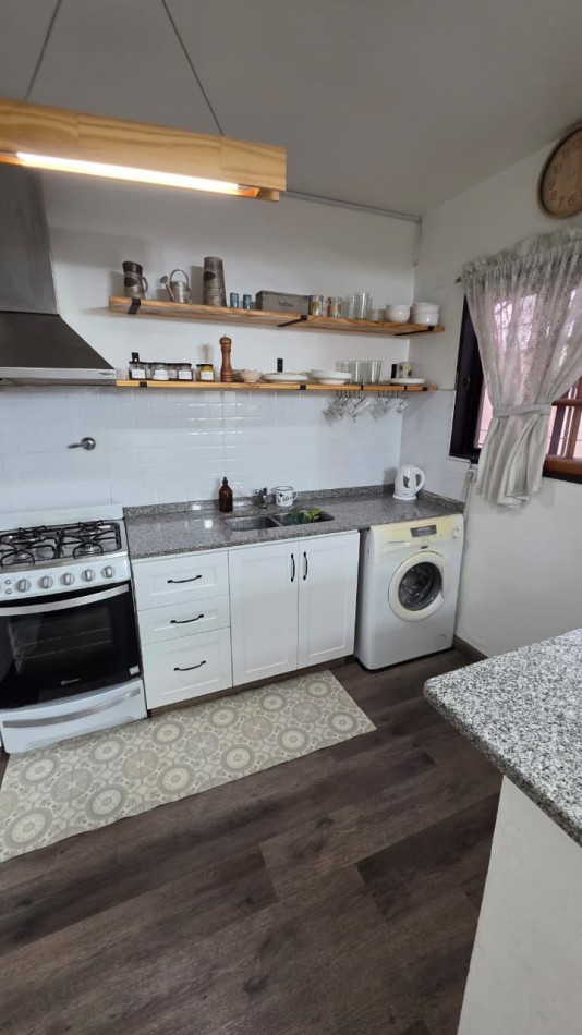 Ulrico Schmidl 6800. PH 3 ambientes en duplex.