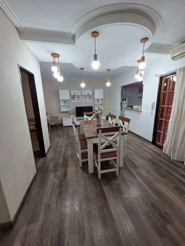 Ulrico Schmidl 6800. PH 3 ambientes en duplex.