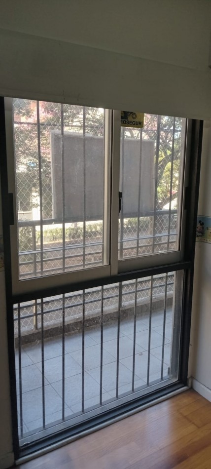 Ramon Falcon 5500. Departamento 3 ambientes con cochera descubierta y baulera,