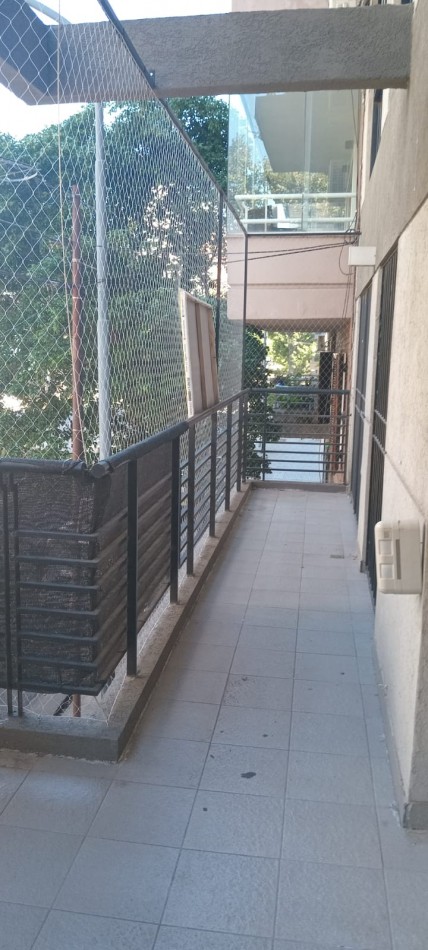 Ramon Falcon 5500. Departamento 3 ambientes con cochera descubierta y baulera,