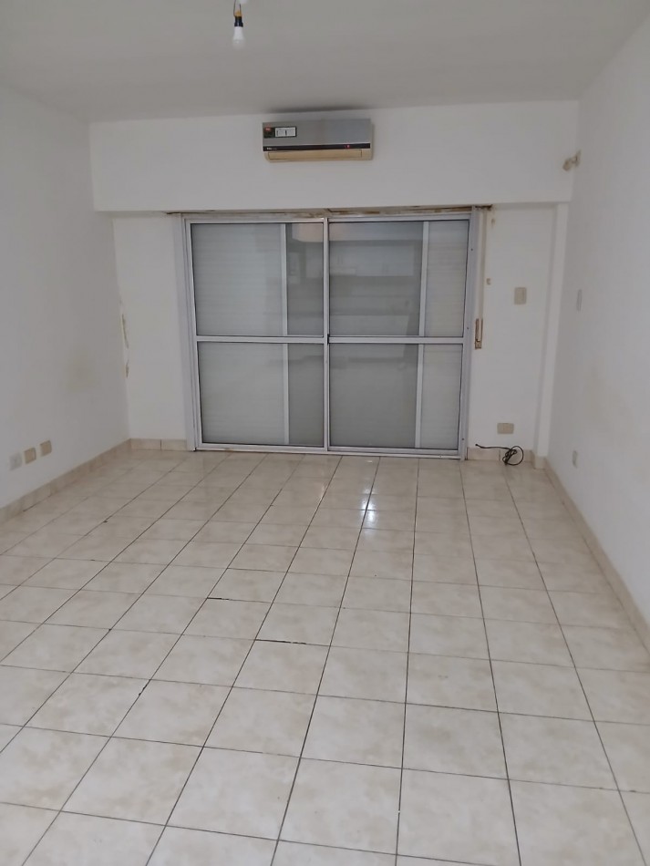 Corvalan 1200. Monoambiente en alquiler.