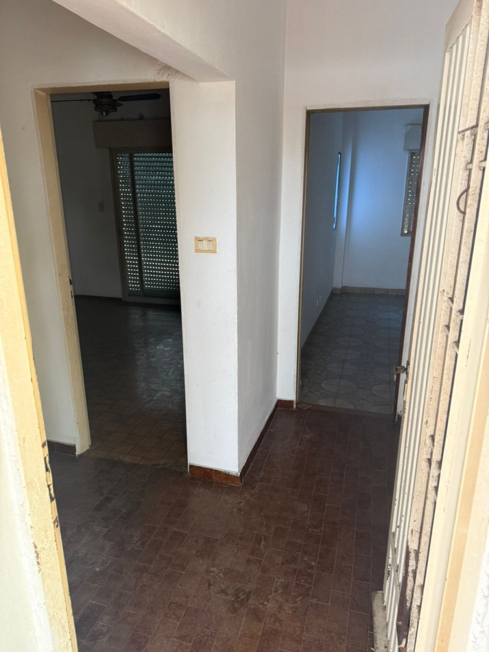 Rivera Indarte 2300. Casa multifamiliar