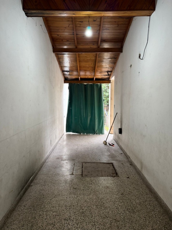 Rivera Indarte 2300. Casa multifamiliar