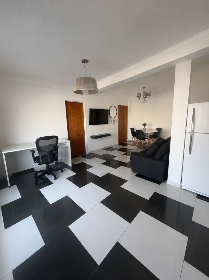 Carballido 6300. Departamento 2 ambientes al frente.