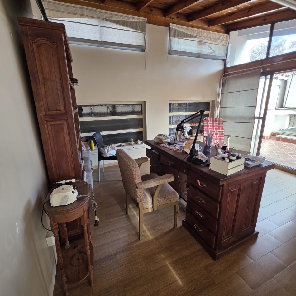 Cafayate 1100. Chalet 4 ambientes.