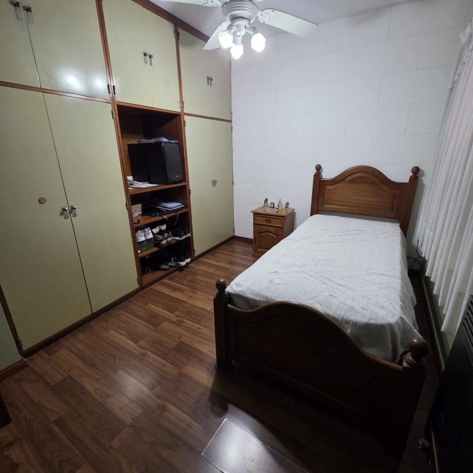 Cafayate 1100. Chalet 4 ambientes.