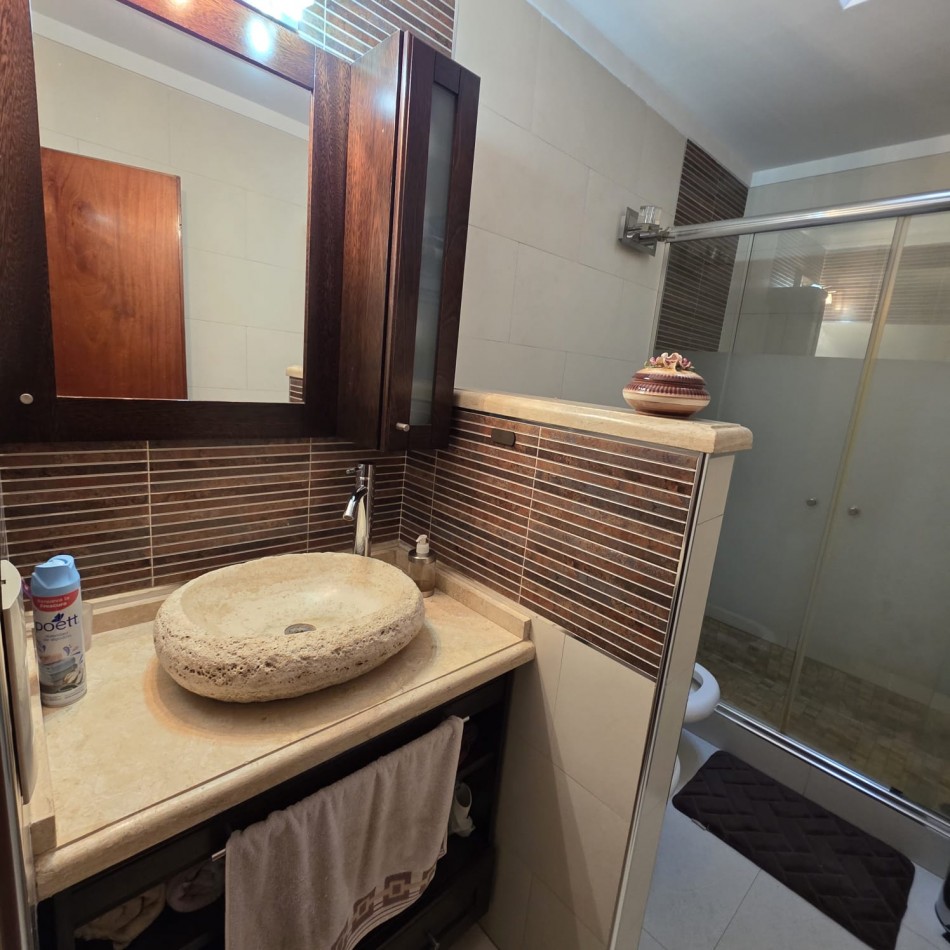 Cafayate 1100. Chalet 4 ambientes.