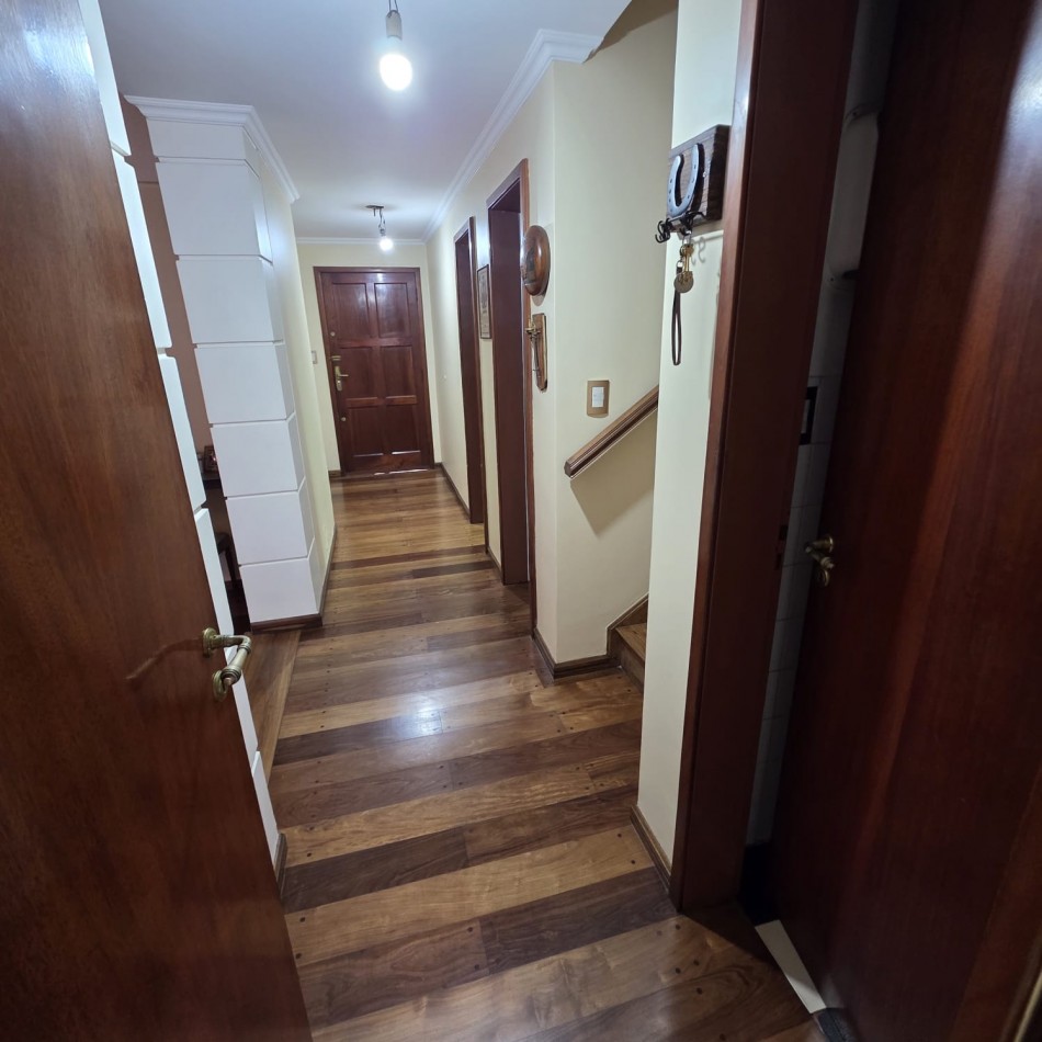 Cafayate 1100. Chalet 4 ambientes.