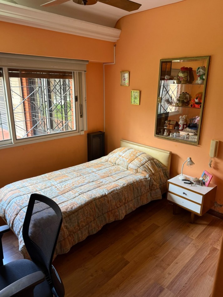 Pizarro 6900. Casa 4 ambientes 