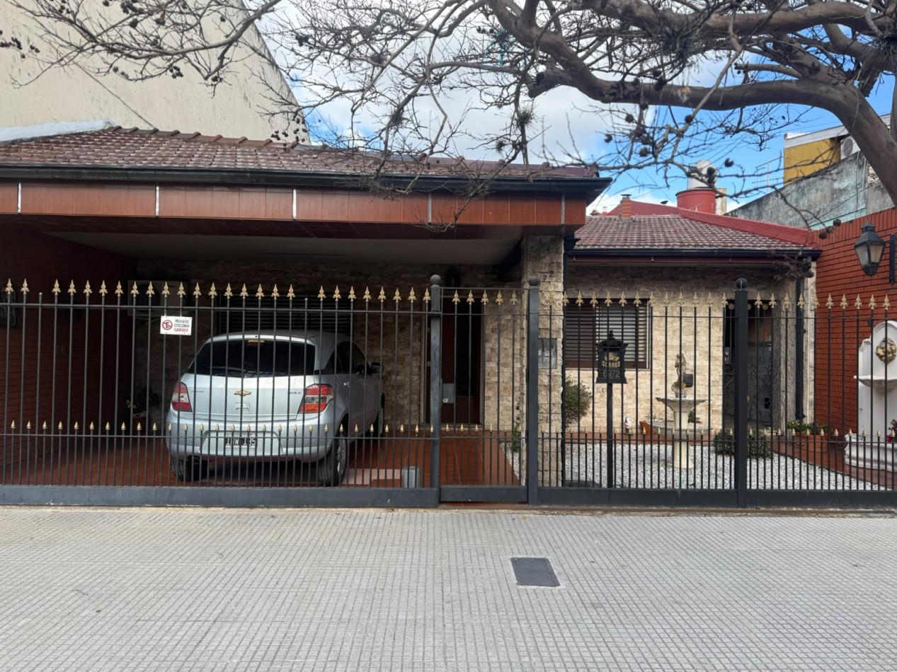 Pizarro 6900. Casa 4 ambientes 