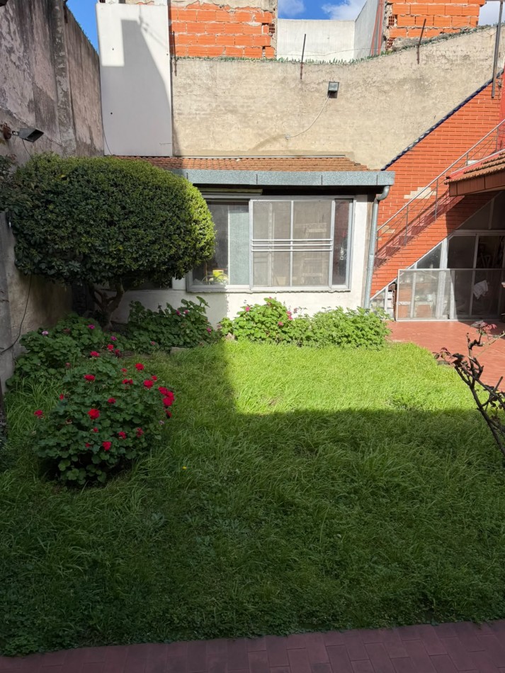 Pizarro 6900. Casa 4 ambientes 