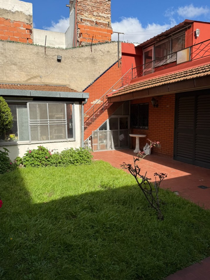 Pizarro 6900. Casa 4 ambientes 