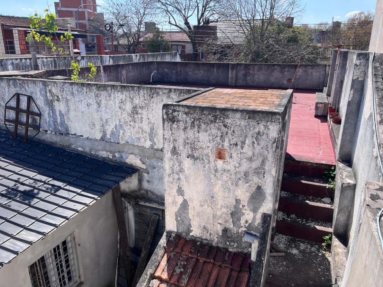 Jose Leon Suarez 1200. En block