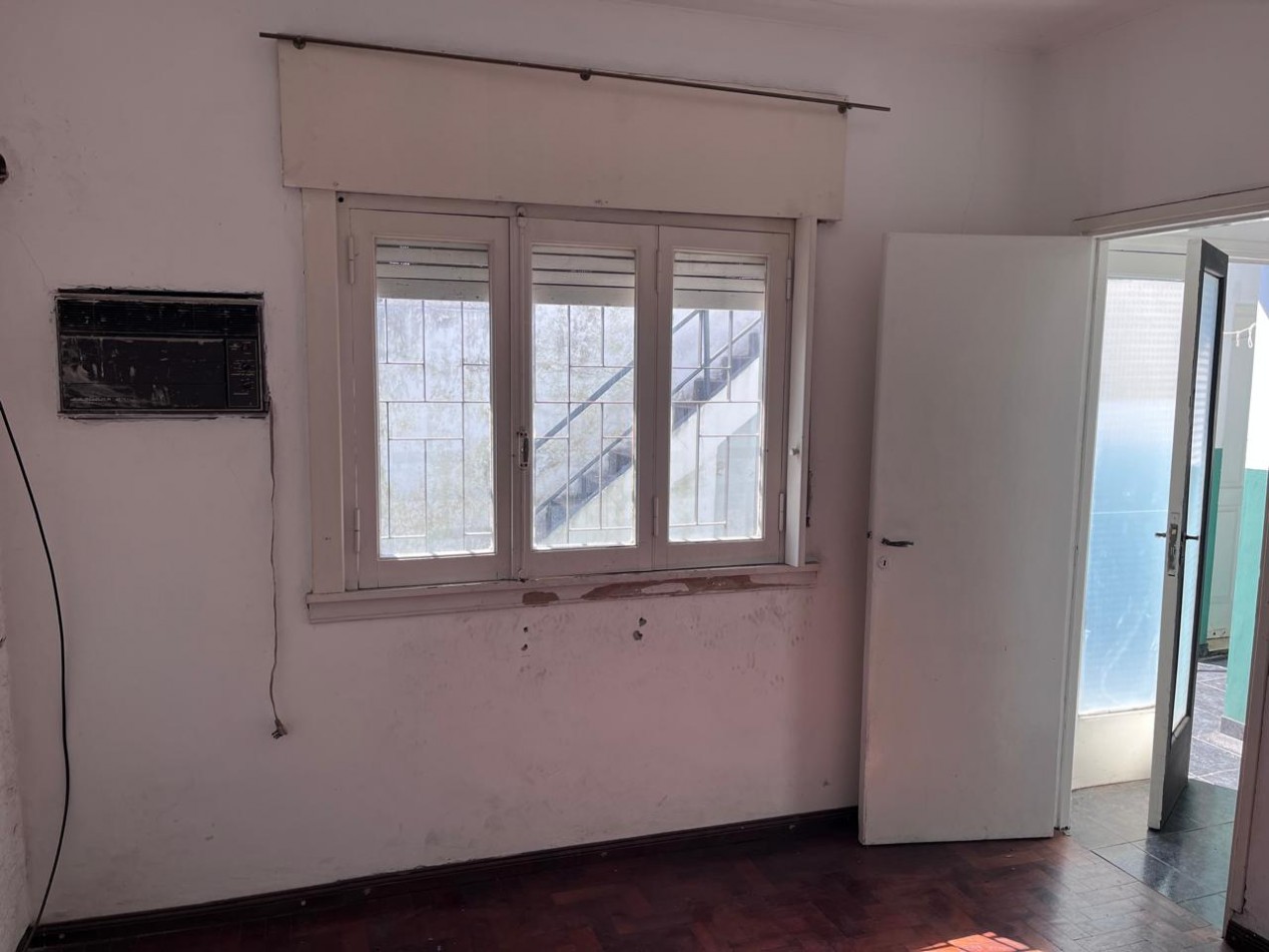 Jose Leon Suarez 1200. En block
