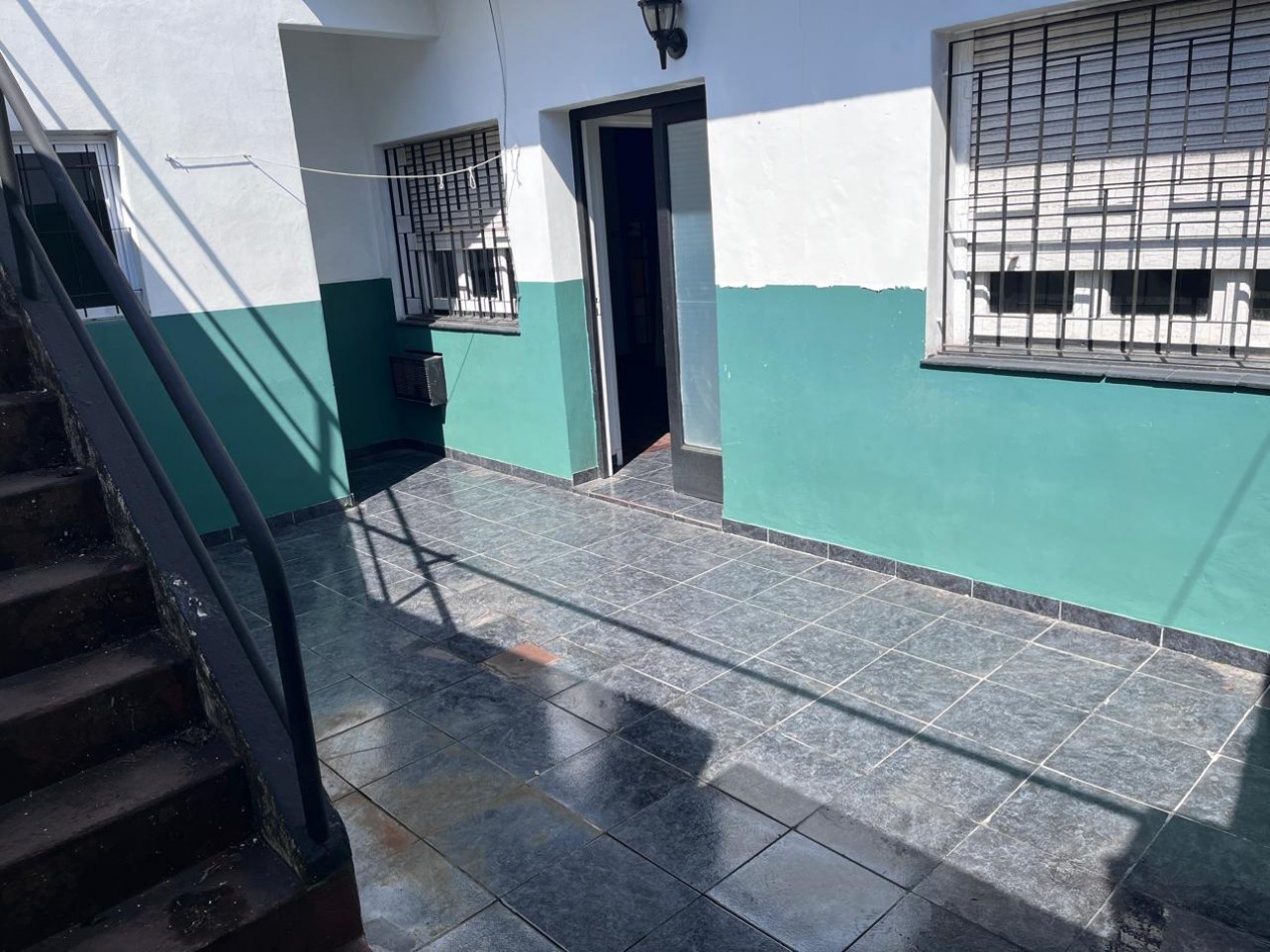 Jose Leon Suarez 1200. En block