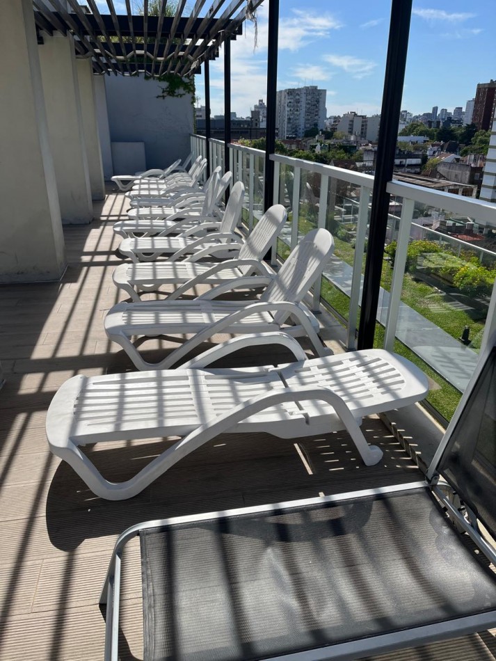 Tomas Le Breton 4200. Departamento 2 ambientes al frente.|
