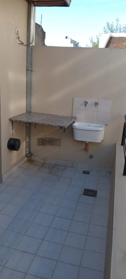 Pizarro 6200. Departamento 2 ambientes en duplex.