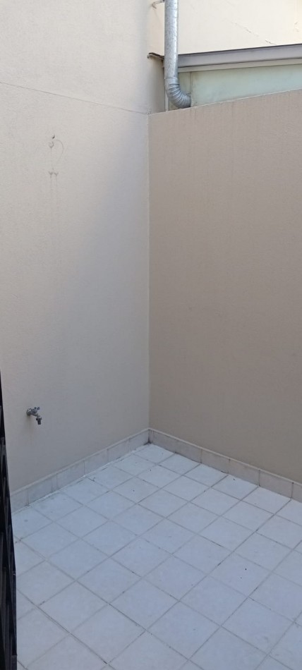 Pizarro 6200. Departamento 2 ambientes en duplex.