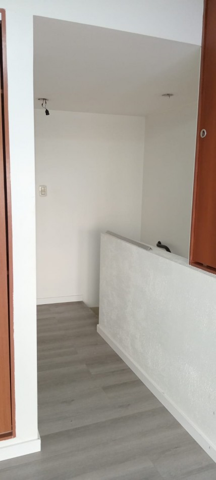 Pizarro 6200. Departamento 2 ambientes en duplex.