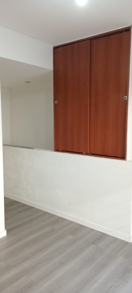 Pizarro 6200. Departamento 2 ambientes en duplex.
