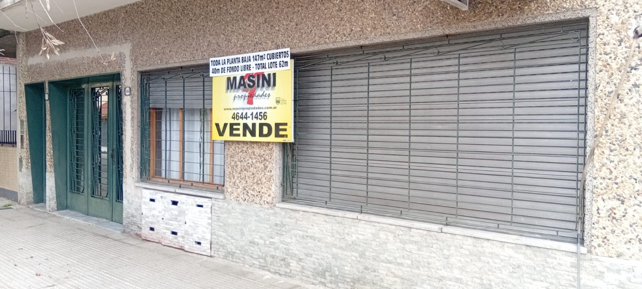 Peribebuy 6900. PH 4 ambientes unico.