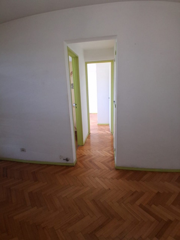 Rivadavia 10700. Departamento 2 ambientes.