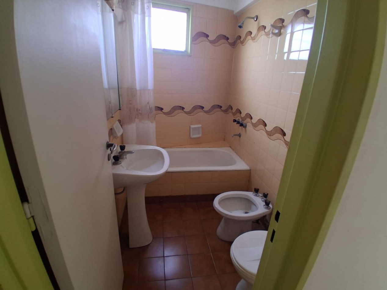 Rivadavia 10700. Departamento 2 ambientes.